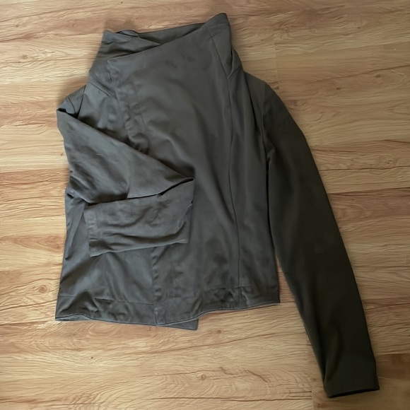 Romeo & Juliet Couture green suede jacket - Picture 6 of 12